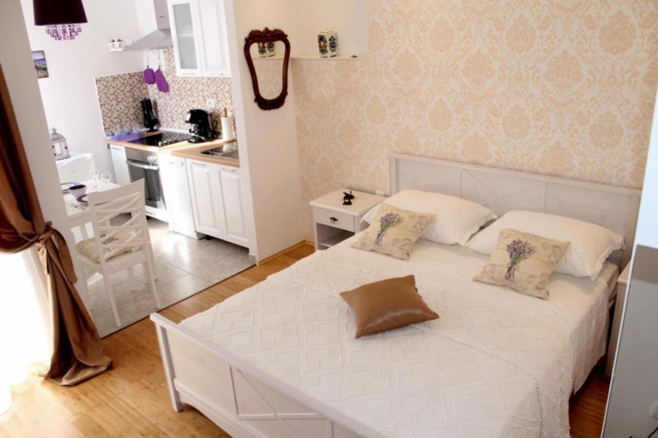 Studio Miko - Top Location Split Bagian luar foto